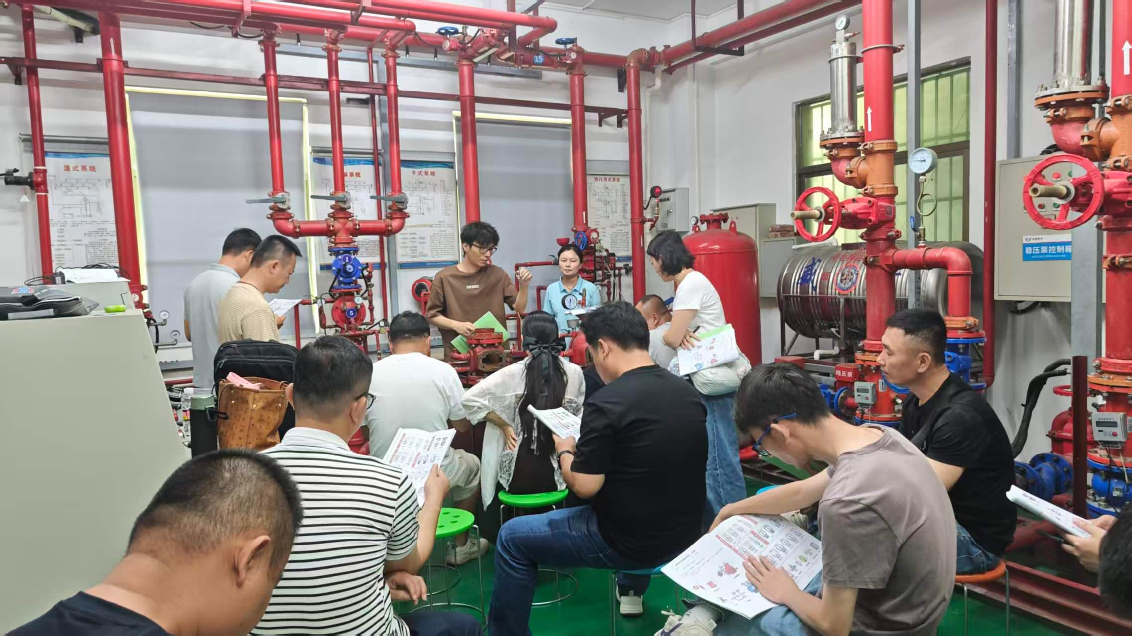 海南越驰消防设施操作员**展示