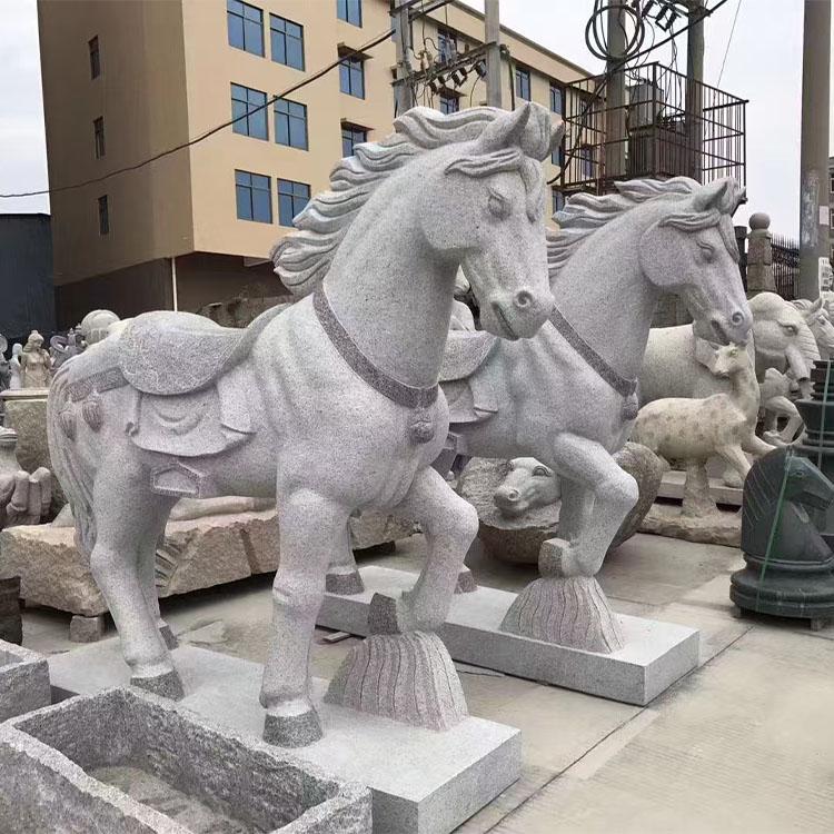 骏恒园林古建石雕作品现场