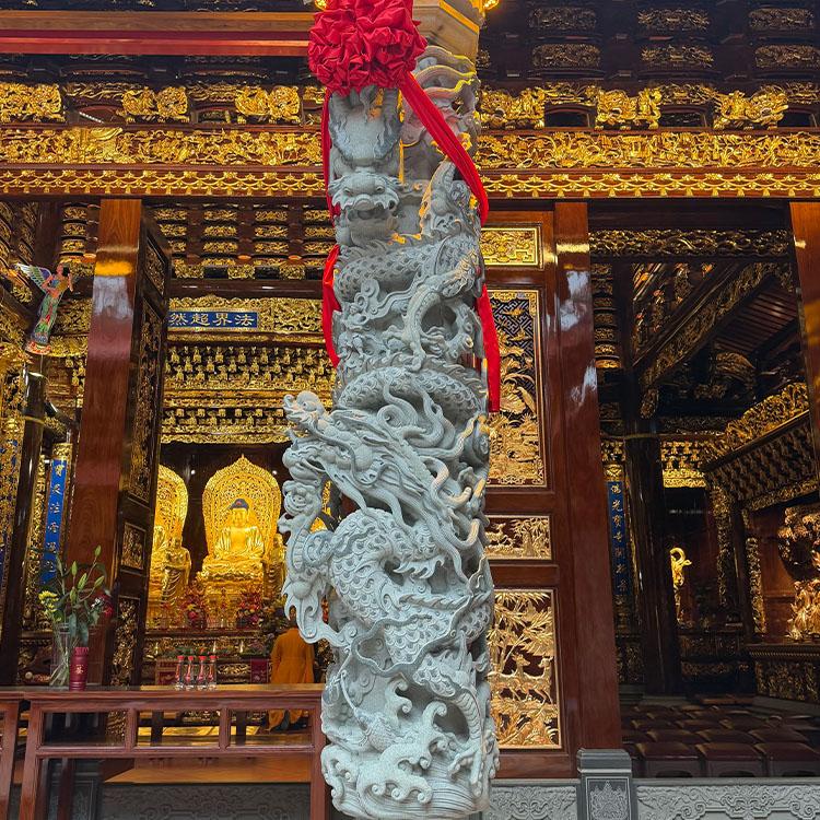 福建泓时石业龙柱雕刻细节