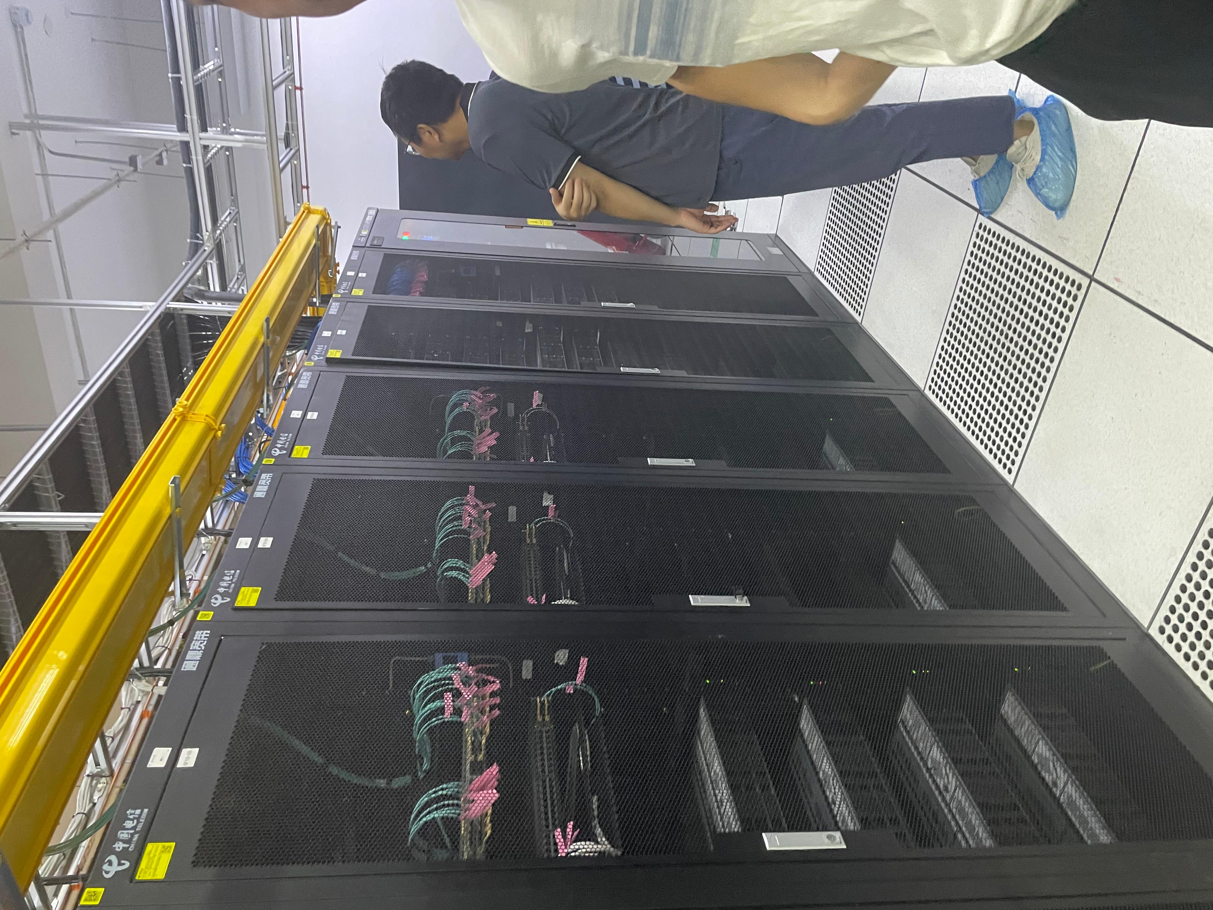 运维团队工作现场