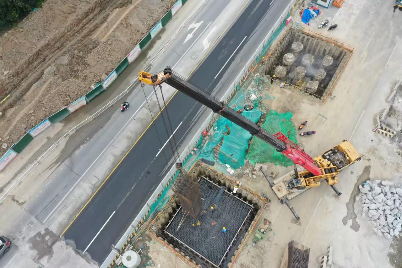 张家港吊车租赁作业场景