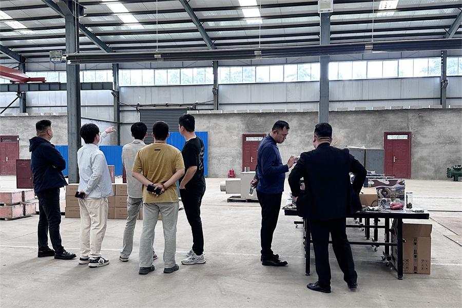 燃气辐射采暖设备产品图