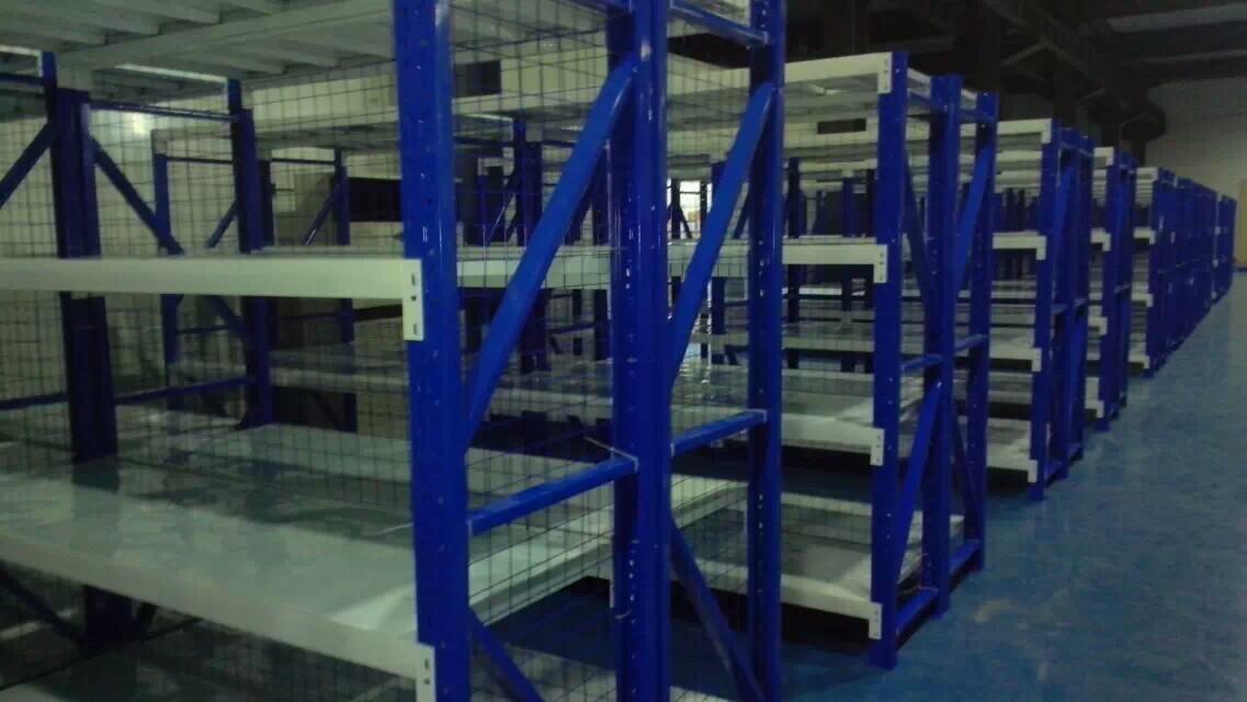 河南万隆货架工厂实景