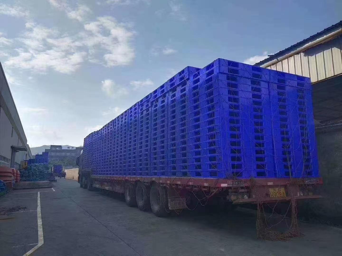 重庆谨百塑料制品有限公司