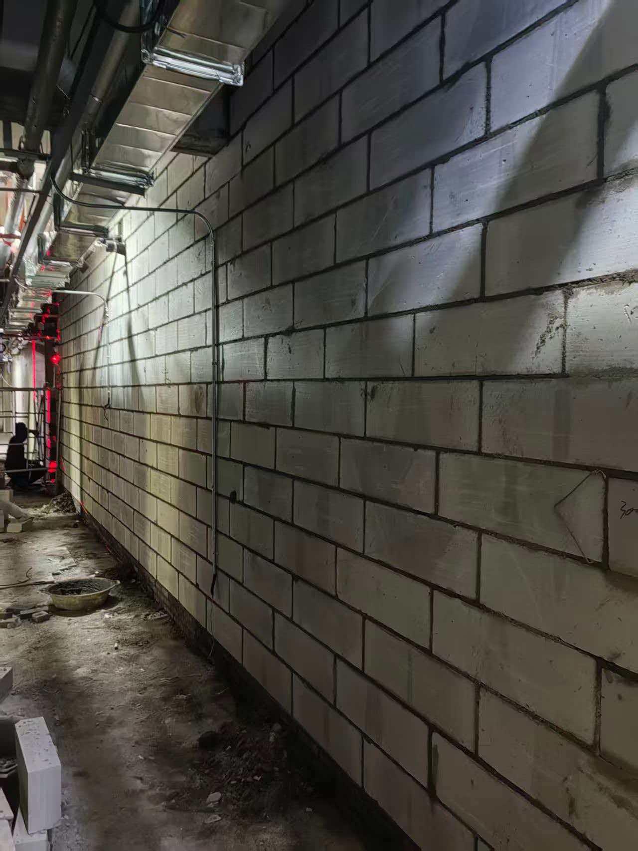 河南徽鸿建材加气块隔墙施工工艺