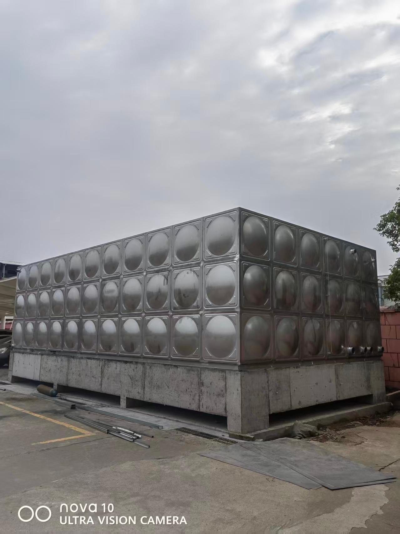 武汉舜达鑫不锈钢水箱产品图