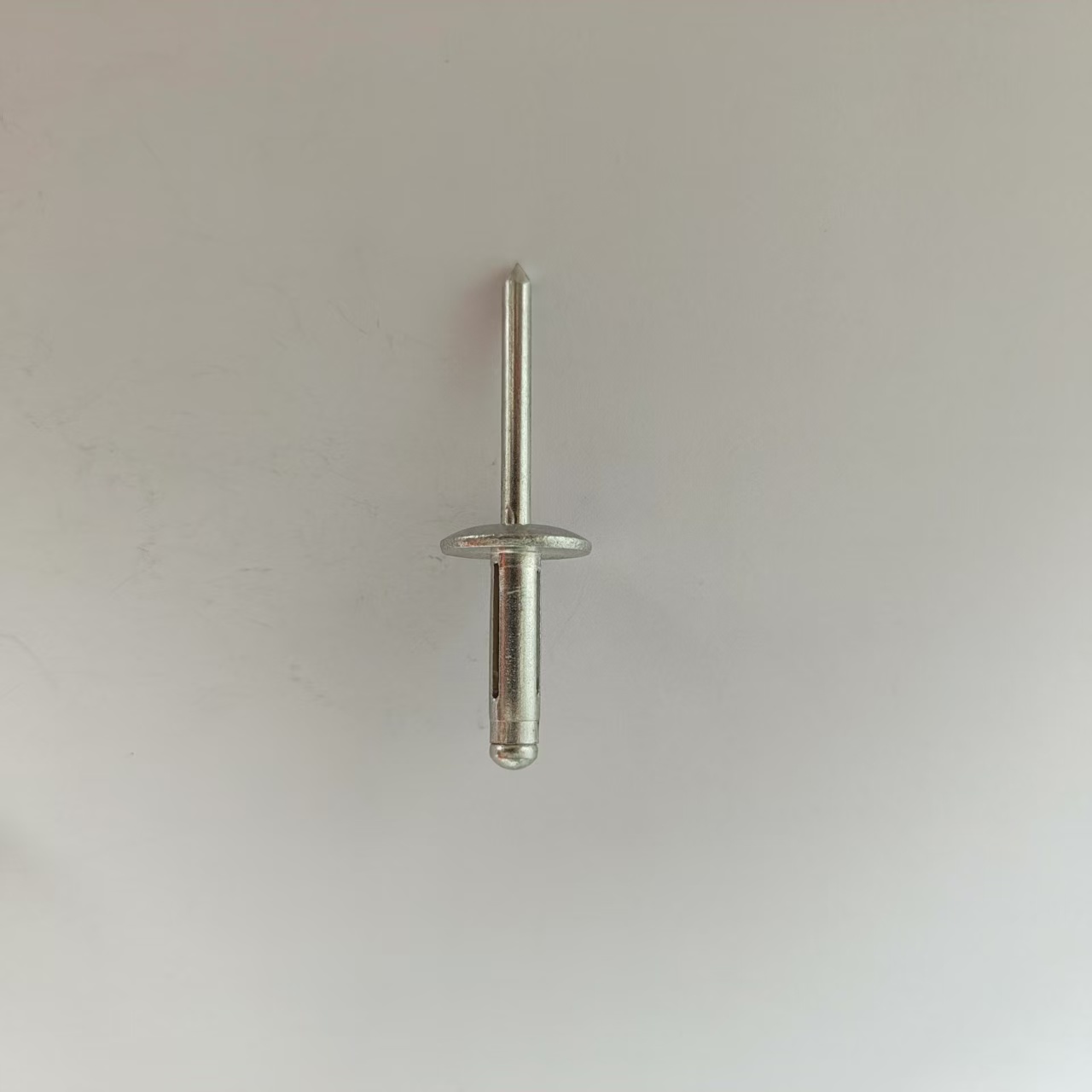 无锡新隆紧固件有限公司产品展示
