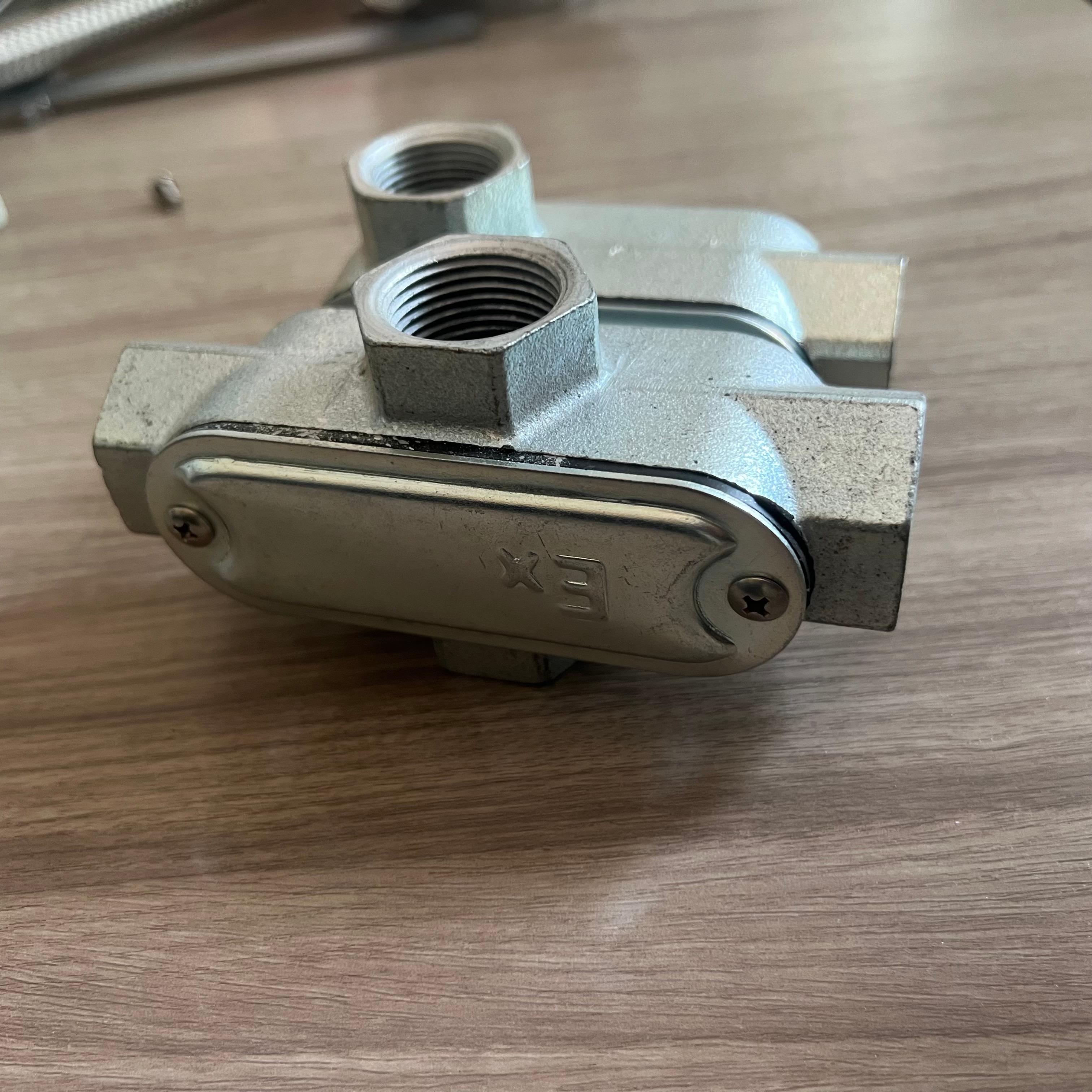 防爆铸钢接线盒
