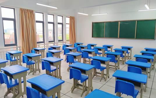 武汉东新电子技工学校实训场景