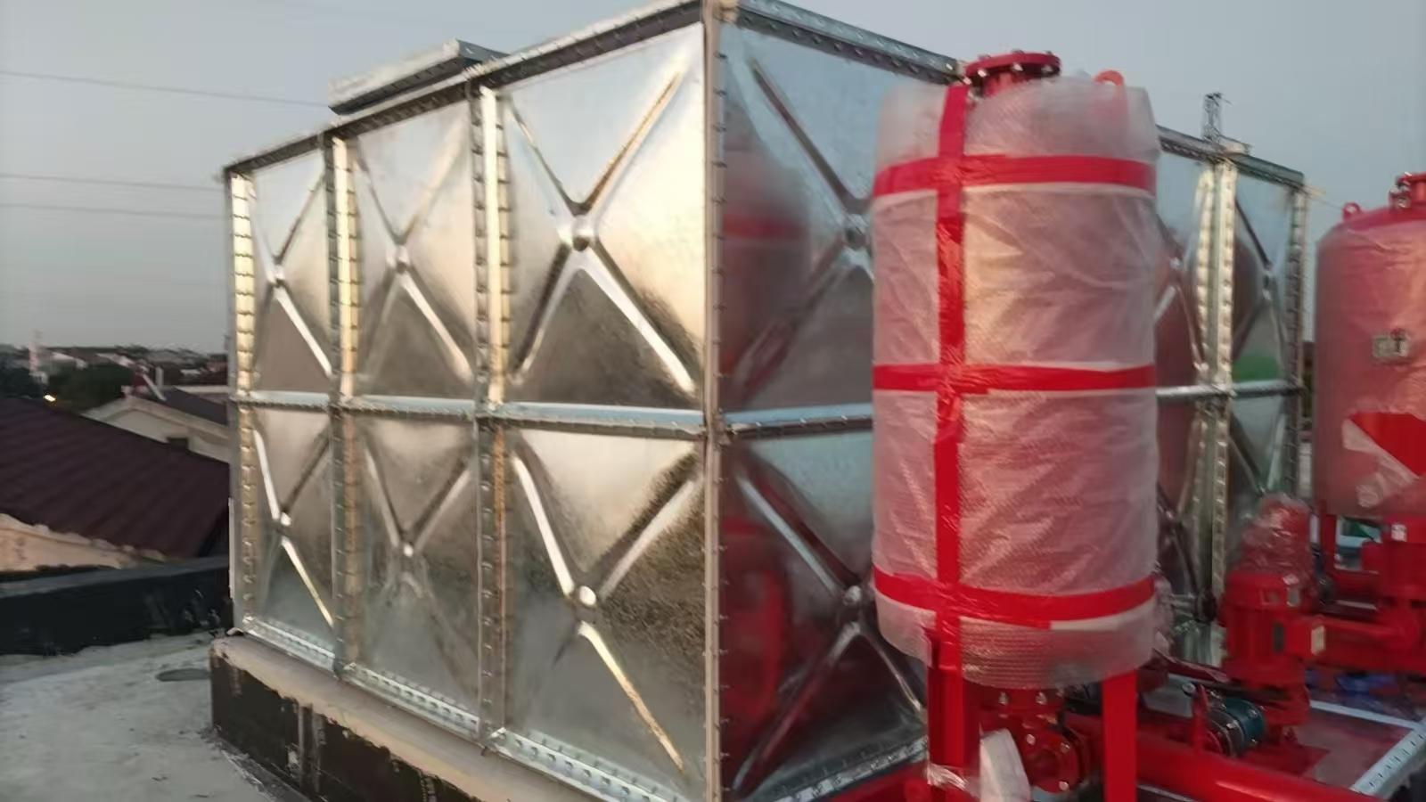 盐城市鑫鹏给水设备有限公司-不锈钢水箱产品实拍
