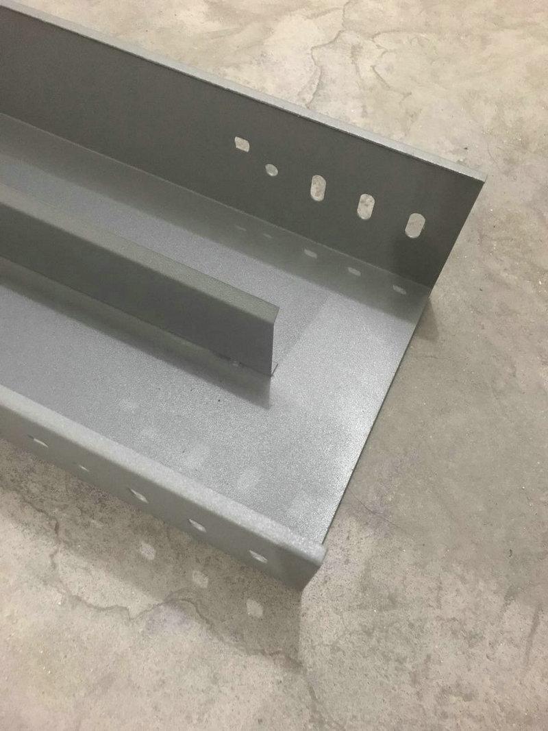 振鑫电气桥架产品