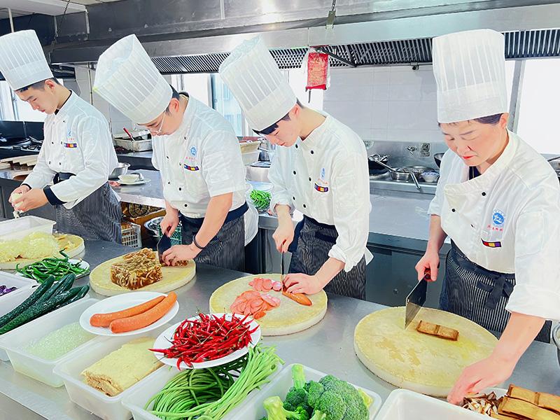 济宁厨师职业培训学校