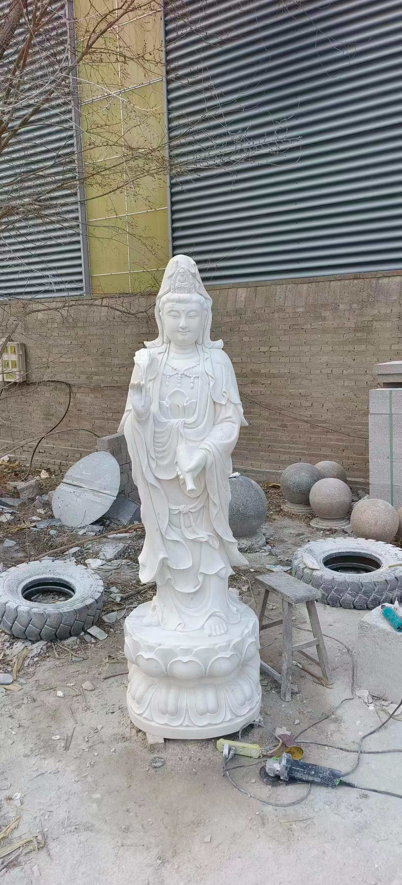 花岗岩观音雕刻细节