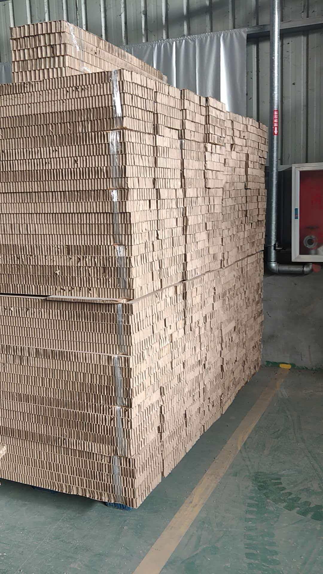 河北沐辰蜂窝纸板生产线实拍
