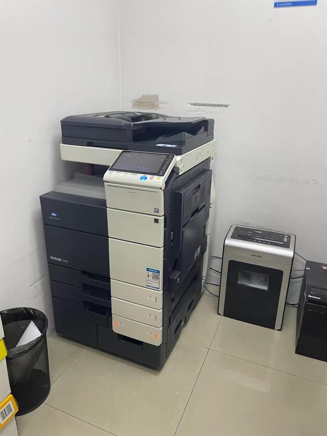 汉美技术工程师现场维护