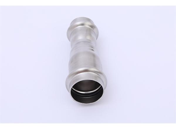 鼎瑞昌不锈钢管成品仓库
