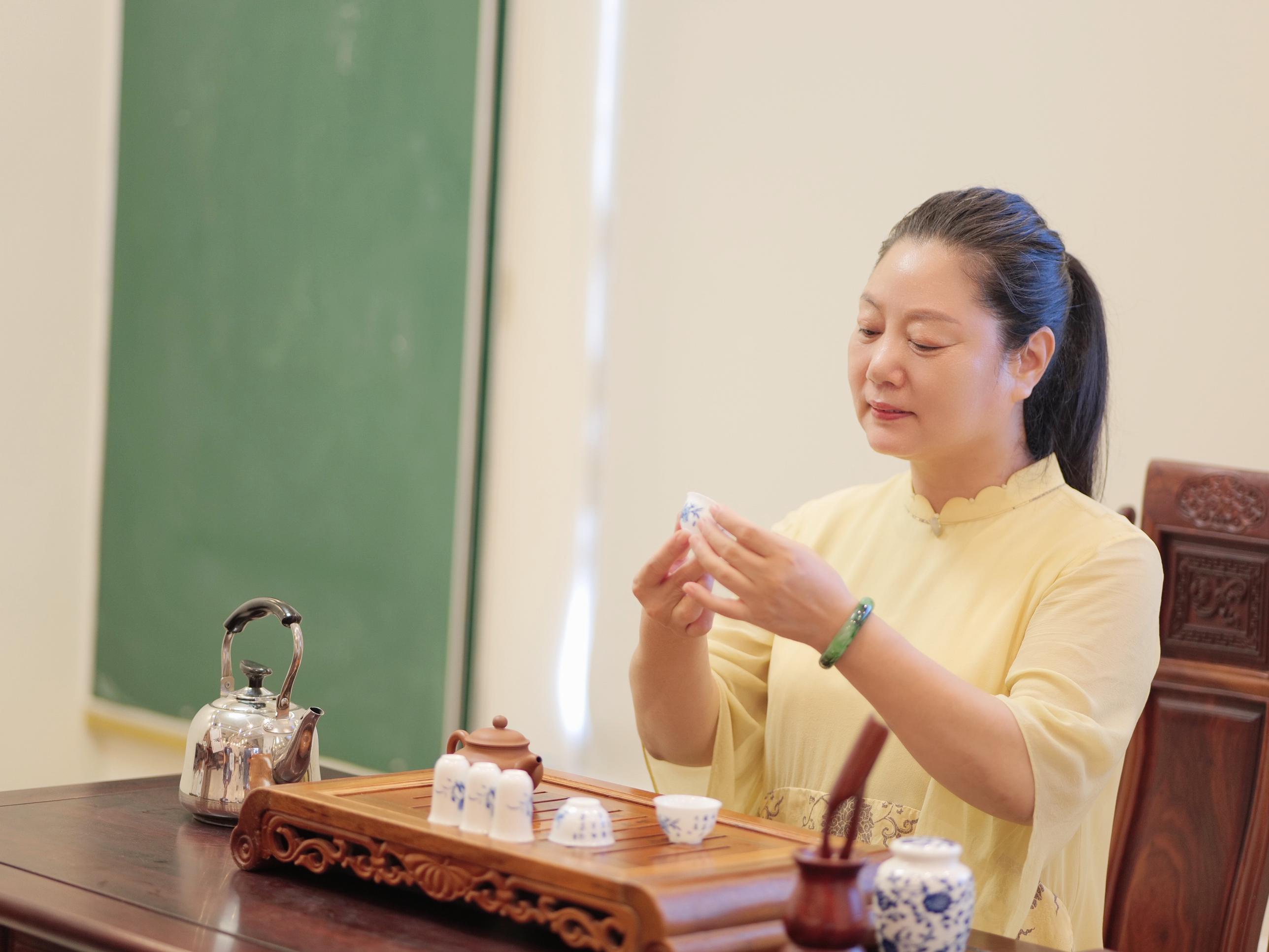 海南海大源茶艺师培训