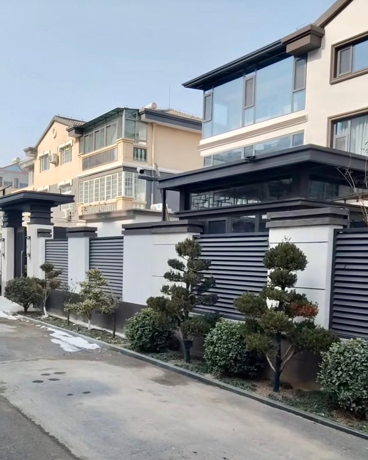 铝合金大门加工