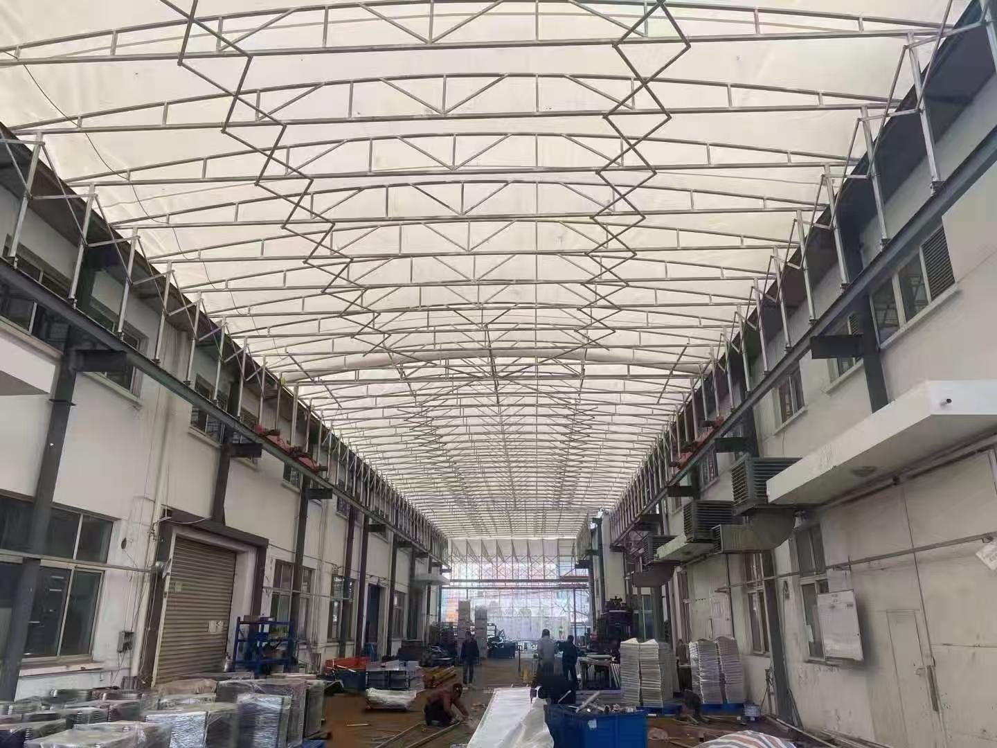 伸缩棚电动推拉棚产品图