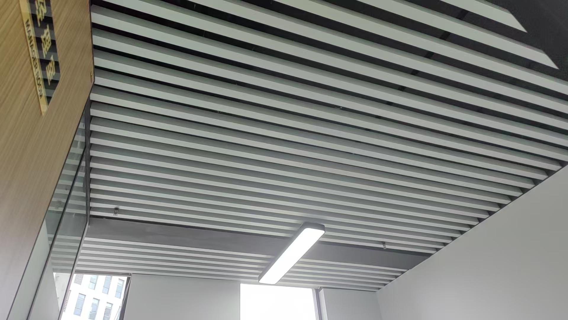 楚汉顶墙生产车间