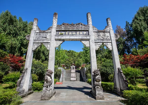 龙裔公墓园区实景