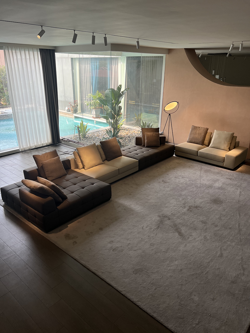 酷里蓝沙发细节展示