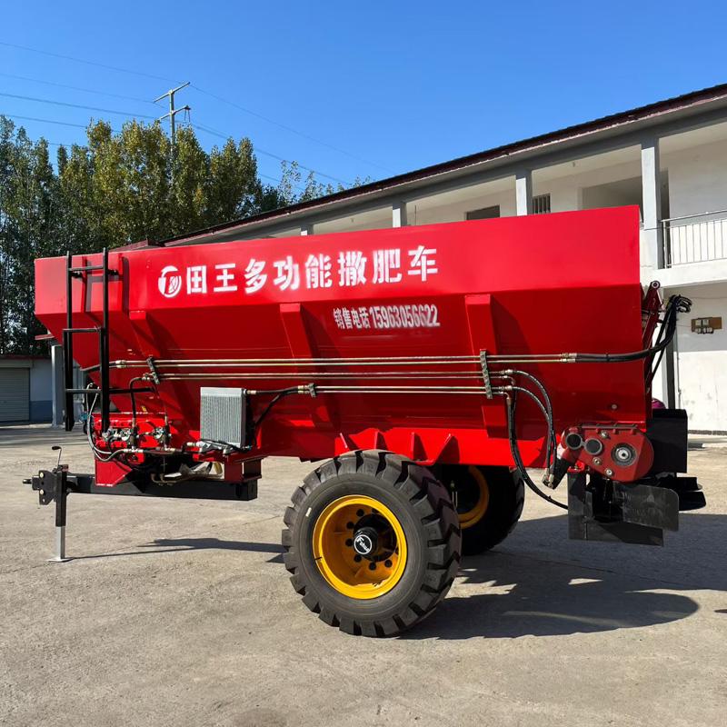 牵引式撒粪车产品展示