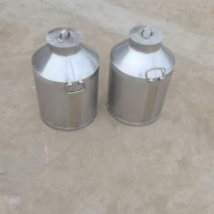 不锈钢储酒罐细节