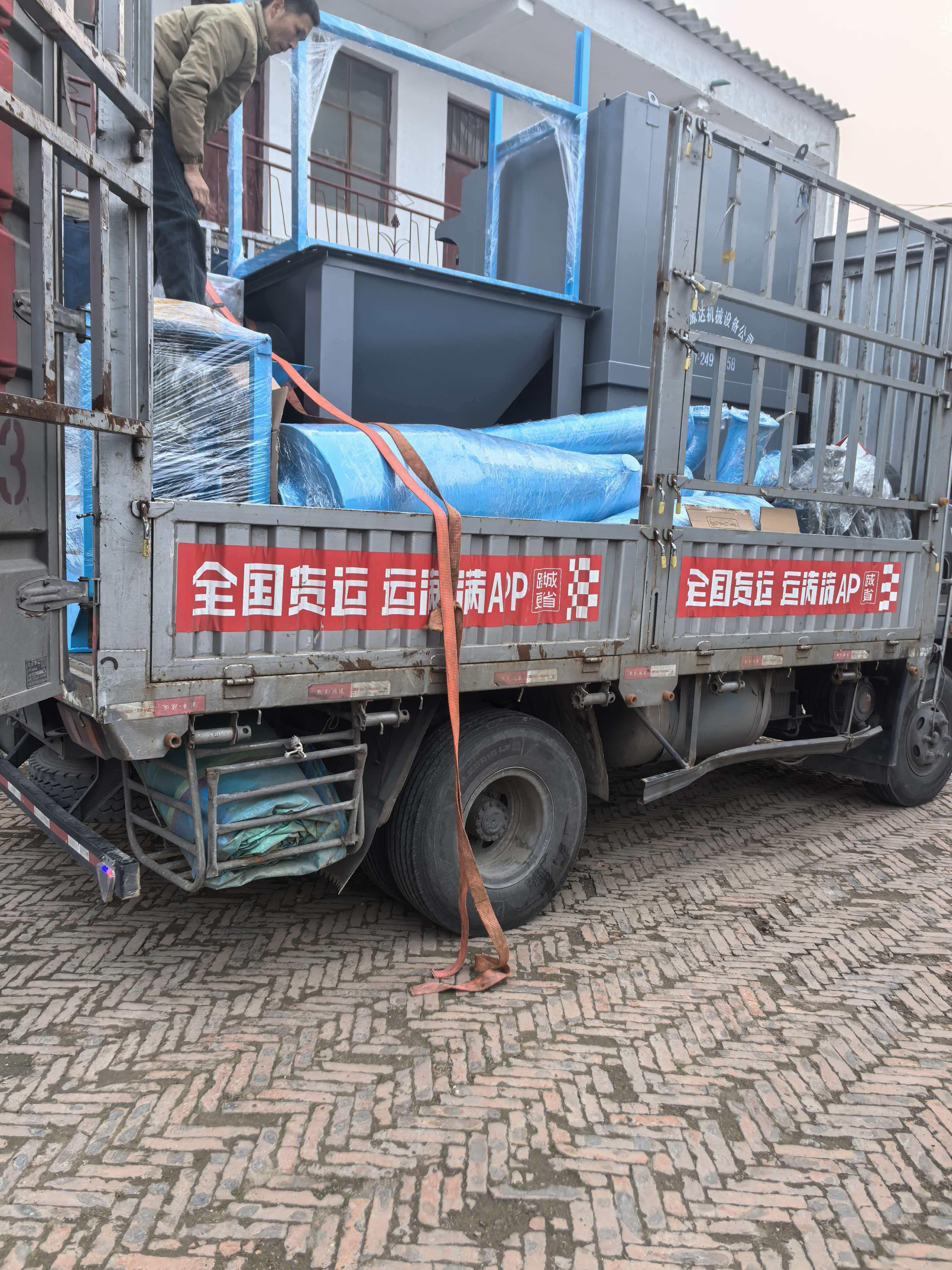 开封豫达机械设备有限公司生产车间