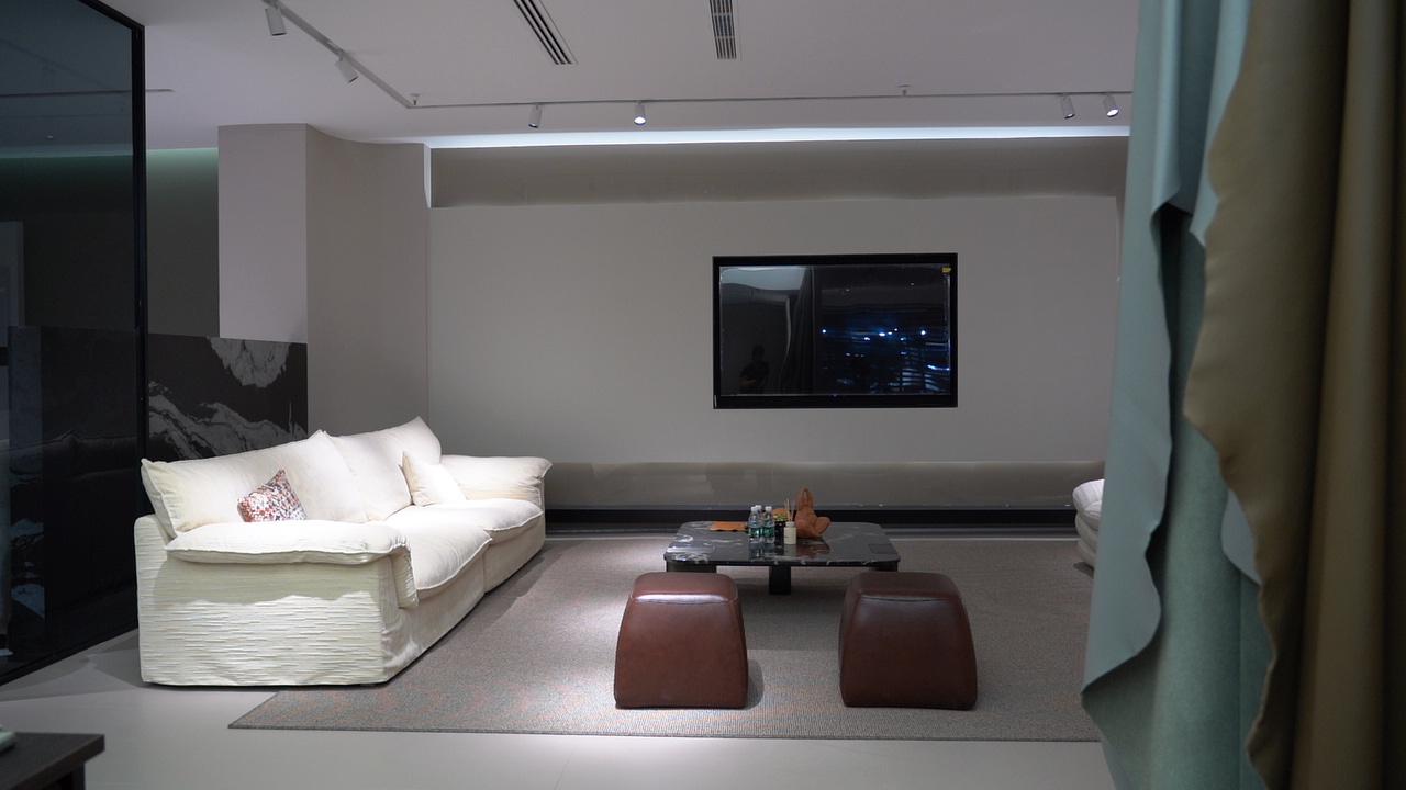 帕思淇极简沙发工厂实景展厅