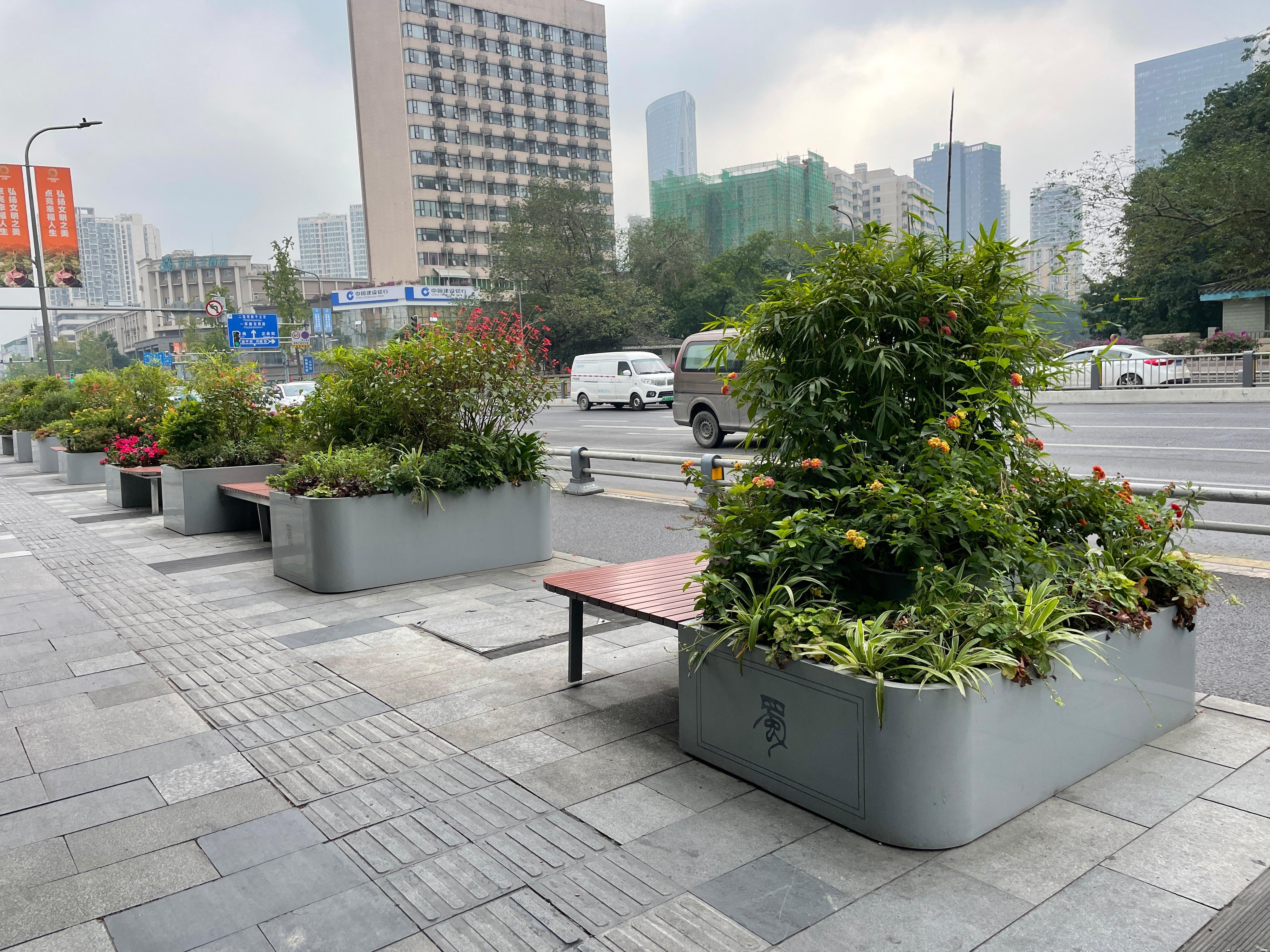 户外花箱公司生产线