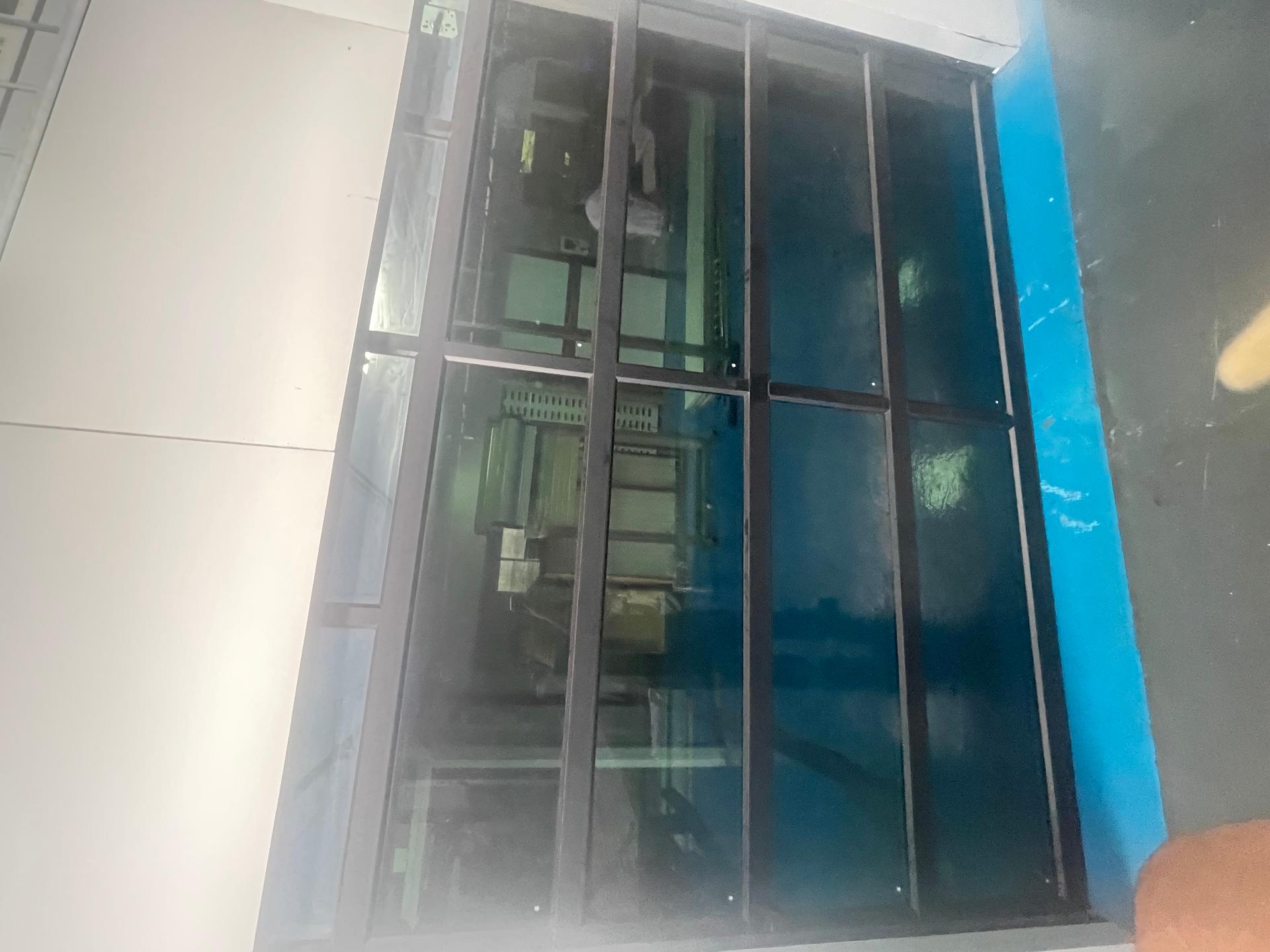 高端别墅车库翻板门实景案例