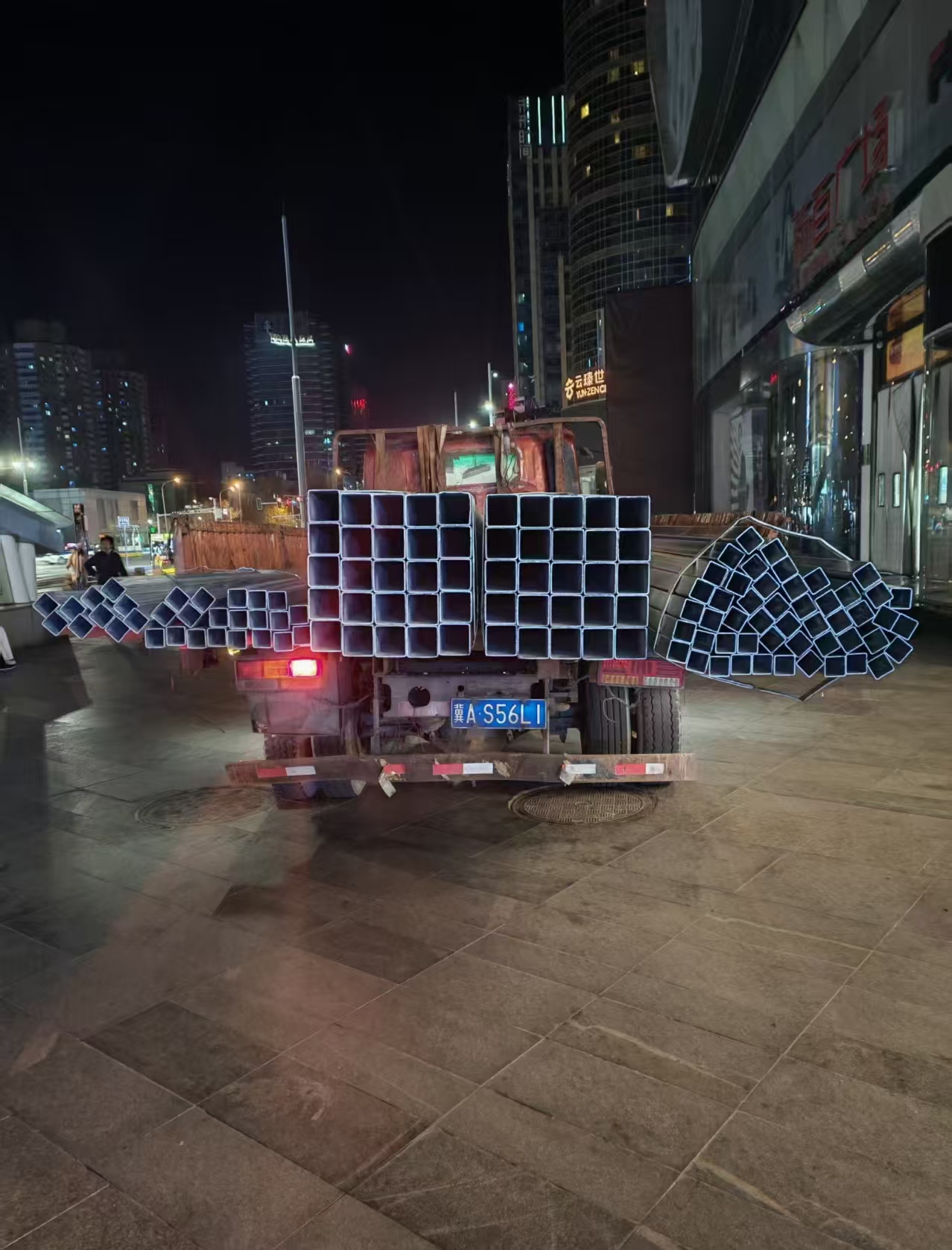 鑫达钢材仓库