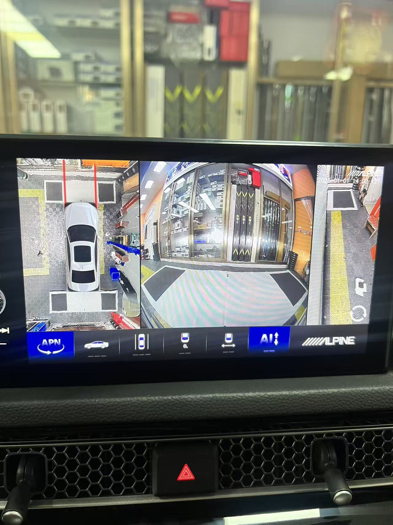 新能源汽车腿托改装施工案例