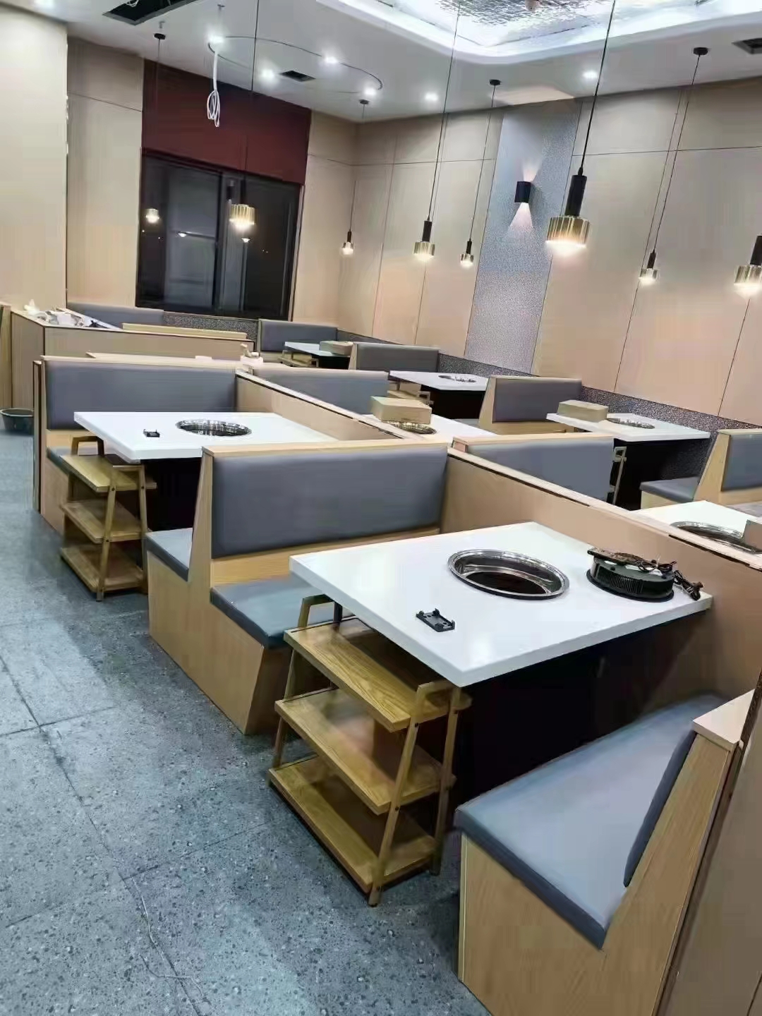 河南善匠家具展厅实景