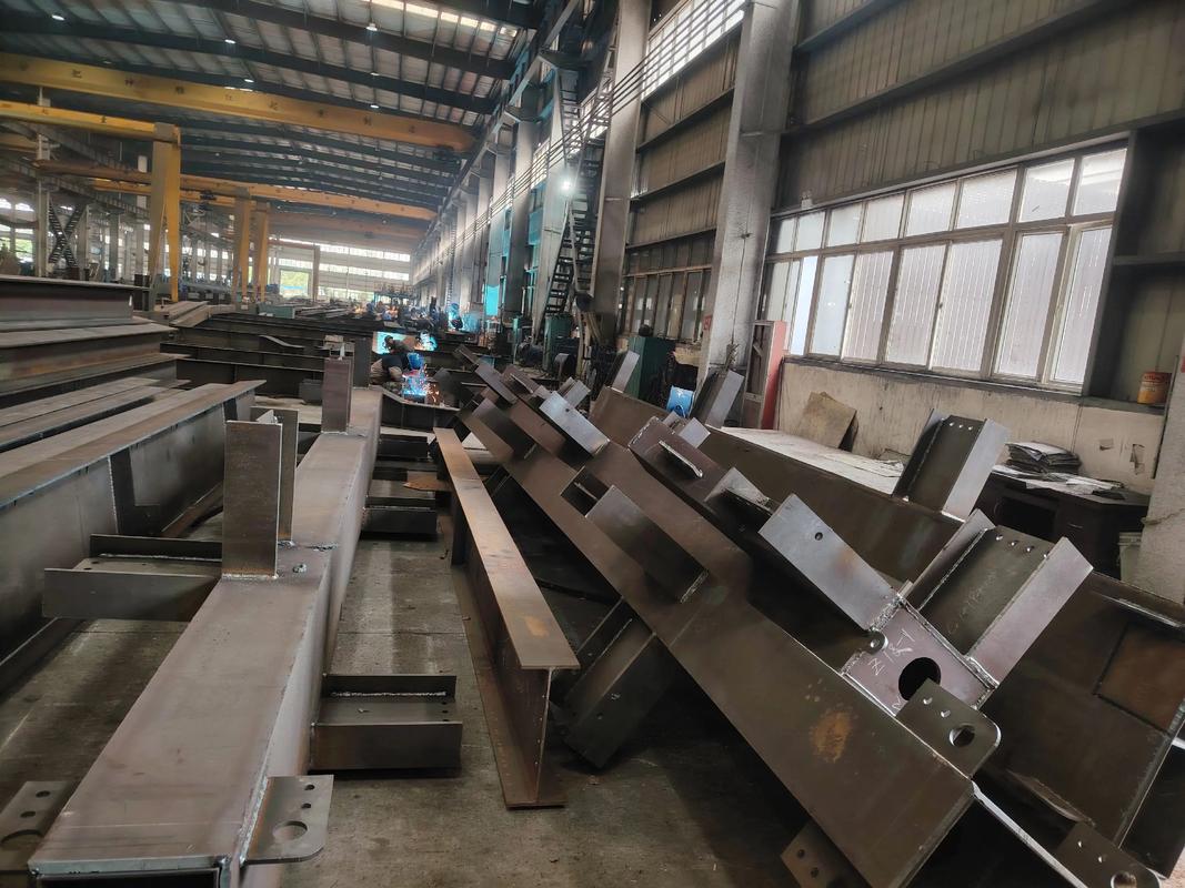 陕西兴航创建实业焊接钢结构加工现场