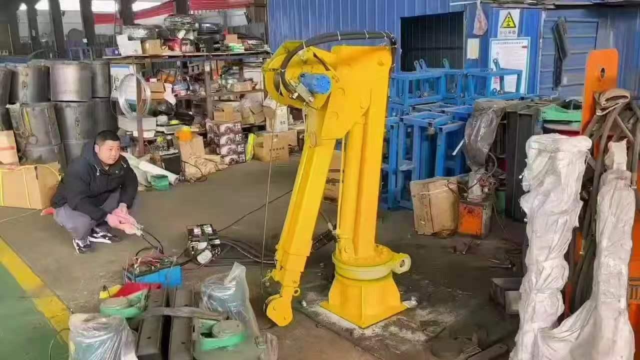 河北船用起重机厂家产品图
