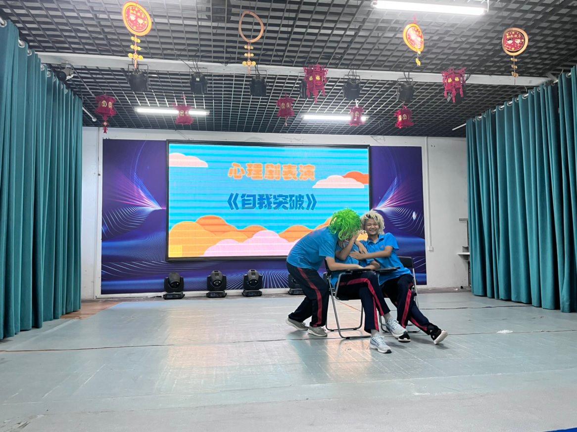 李锋教育基地环境