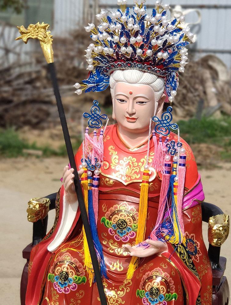 大型玻璃钢神像安装现场