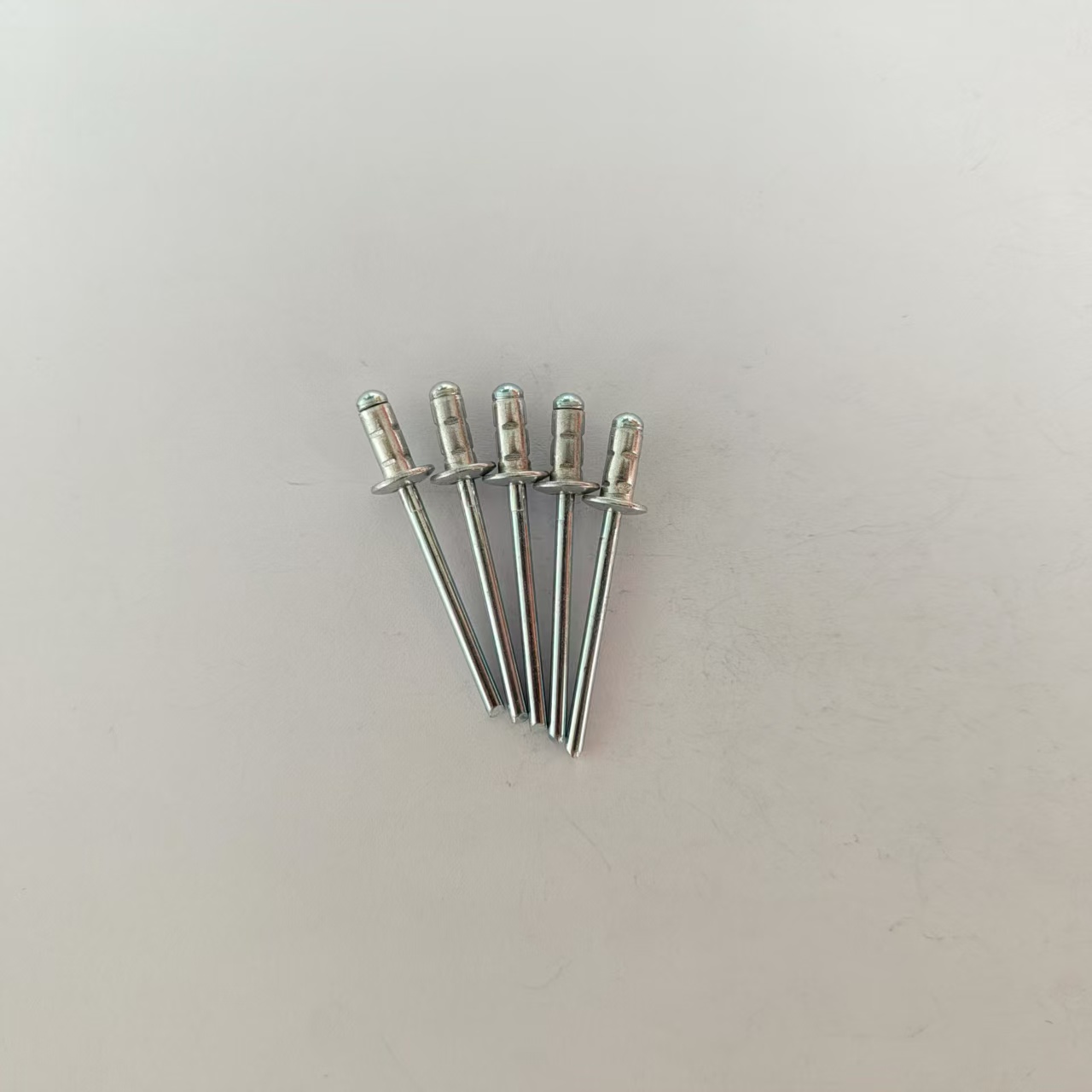 无锡新隆紧固件有限公司产品展示