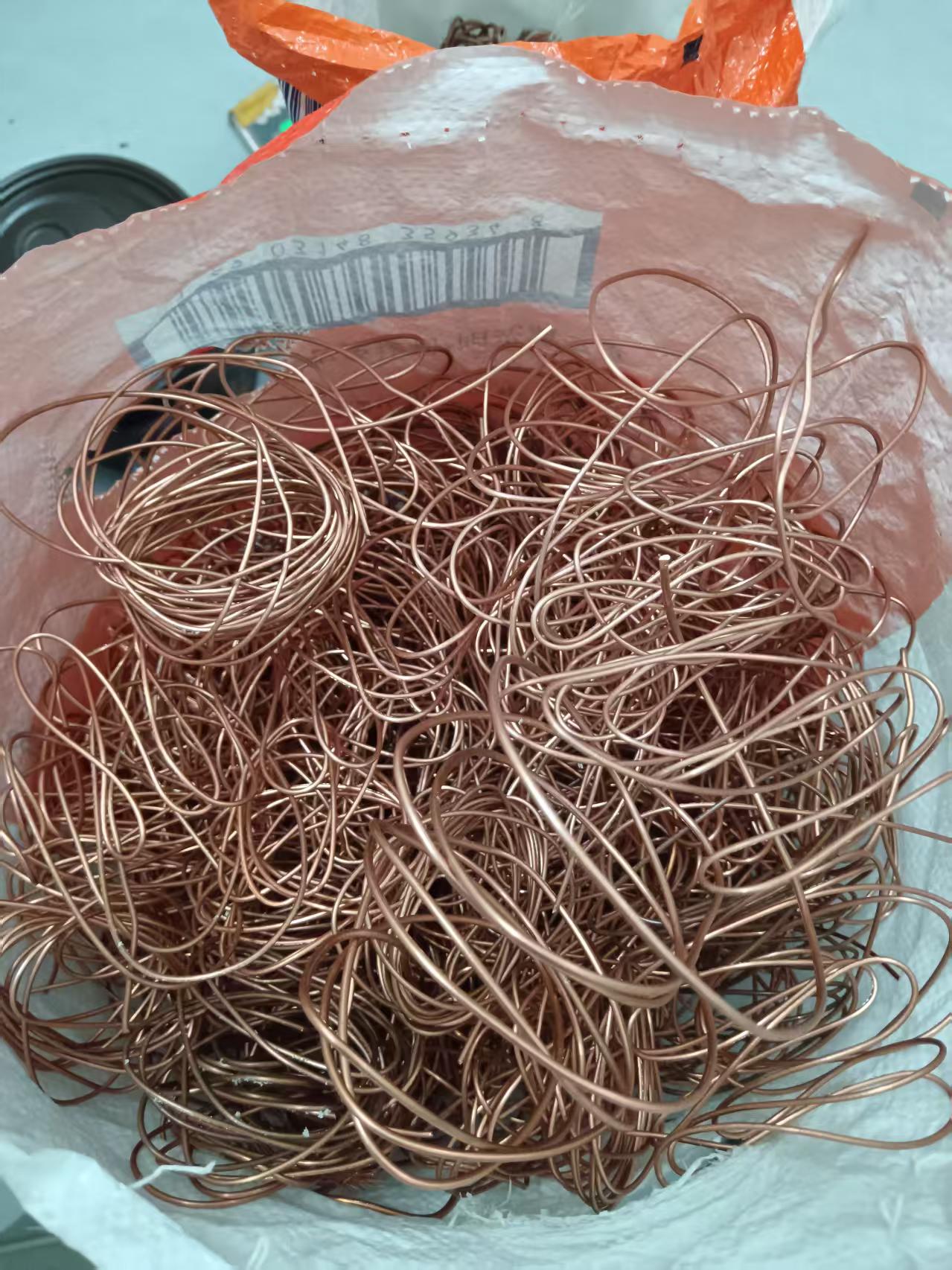 废旧金属回收现场