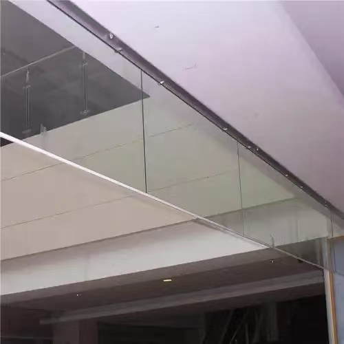 玻璃挡烟垂壁优质厂家
