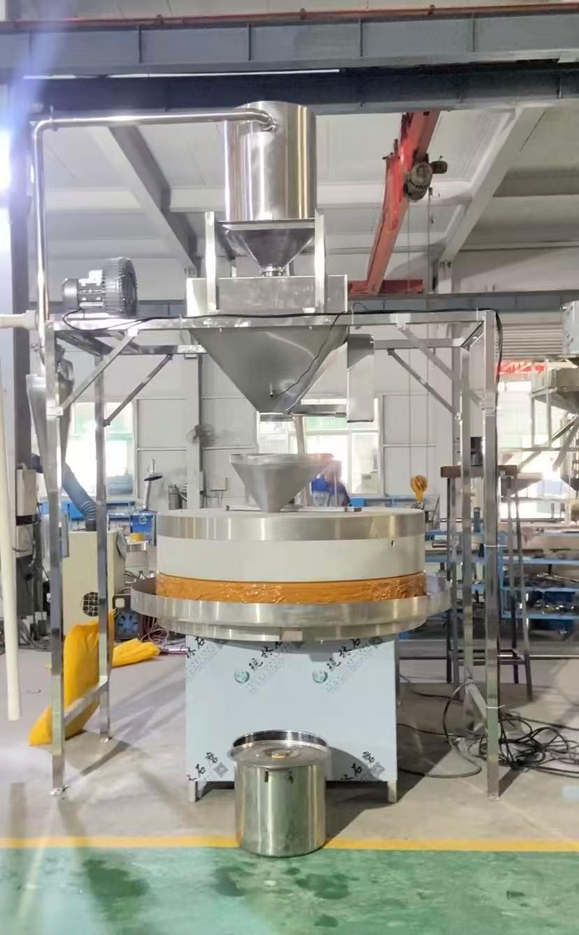 现林石磨智能上料机工作场景
