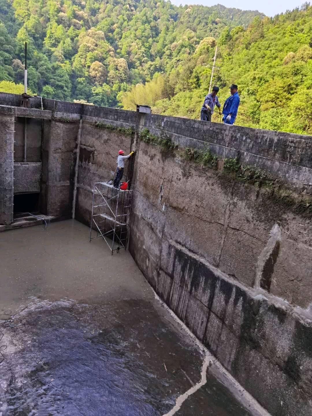 辽宁污水管道机头维修堵漏中心作业实拍