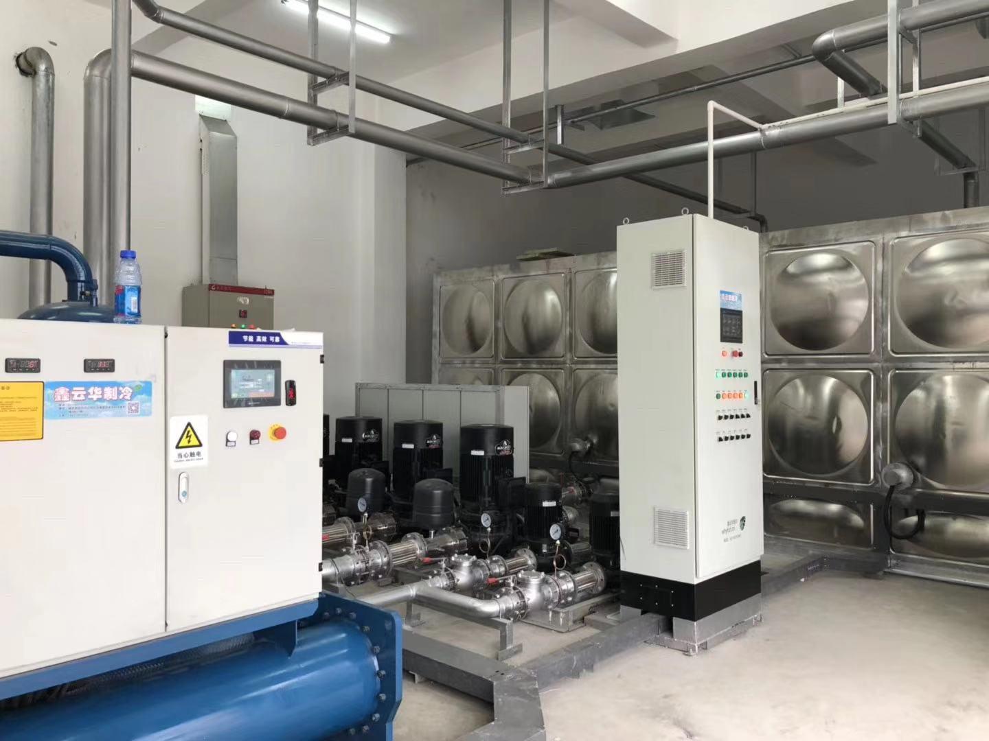 鑫云华制冷设备生产车间