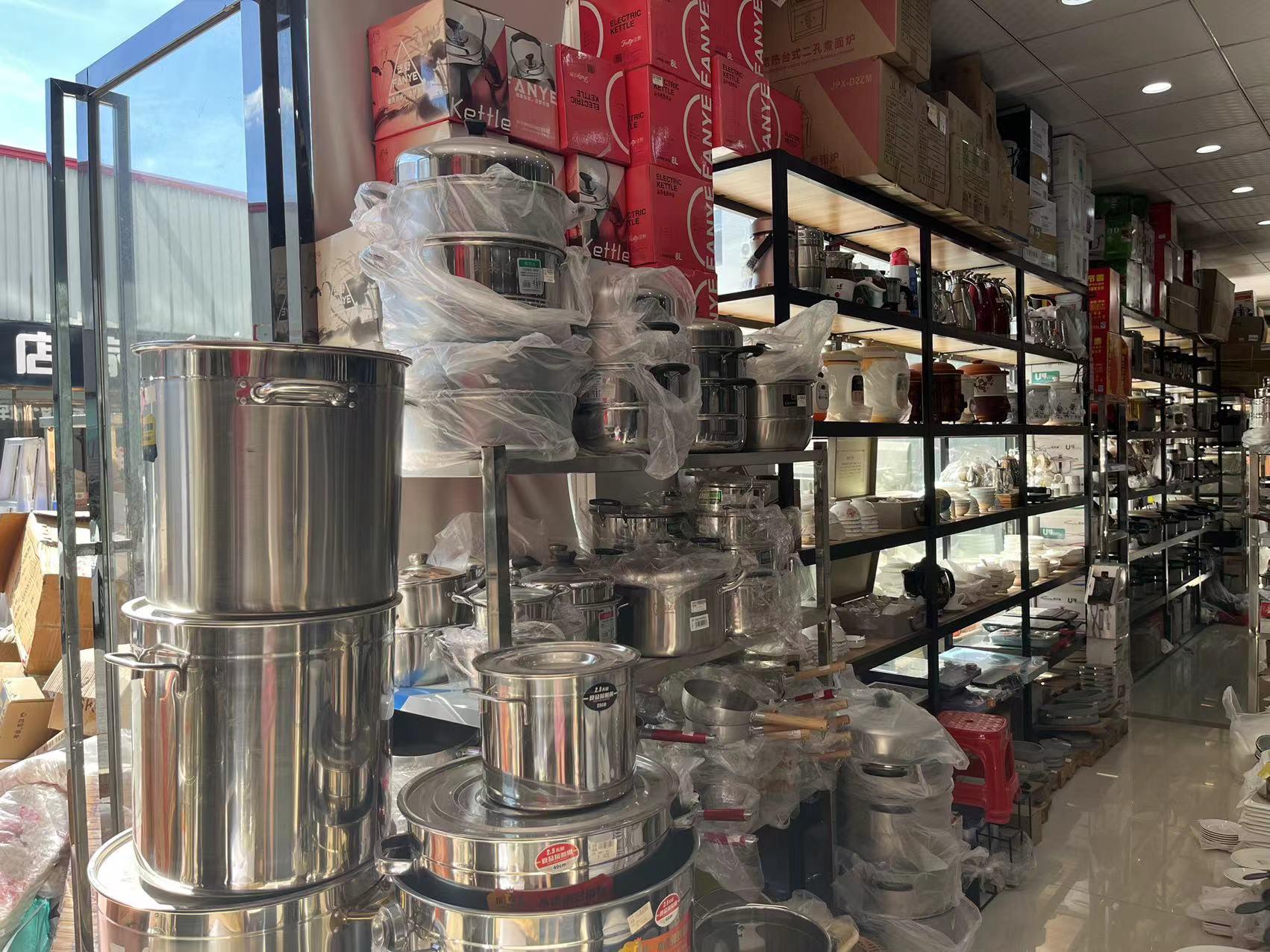 泉州旭辉厨具展厅一角