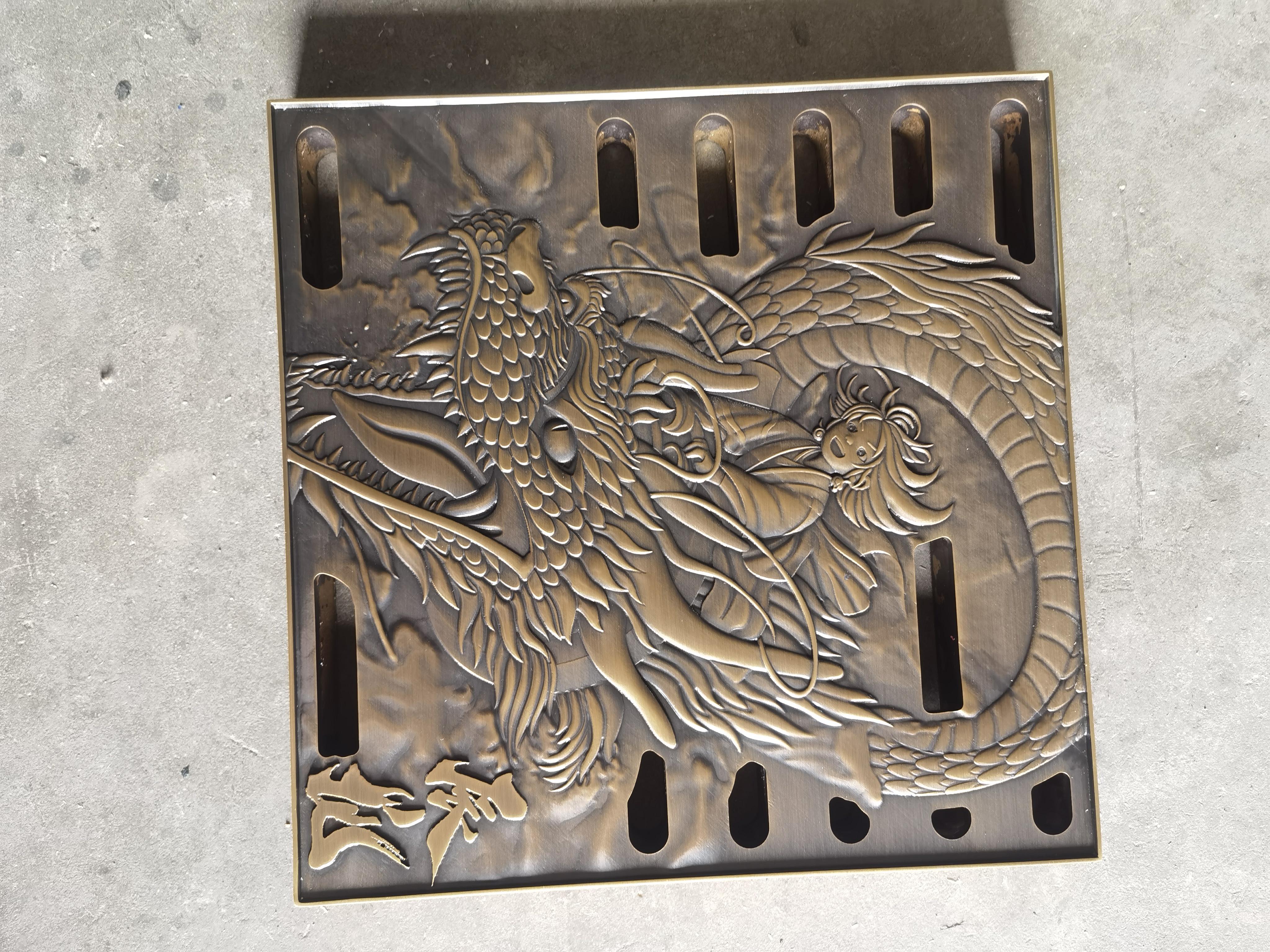 北京圣艺龙铜雕塑井盖实拍