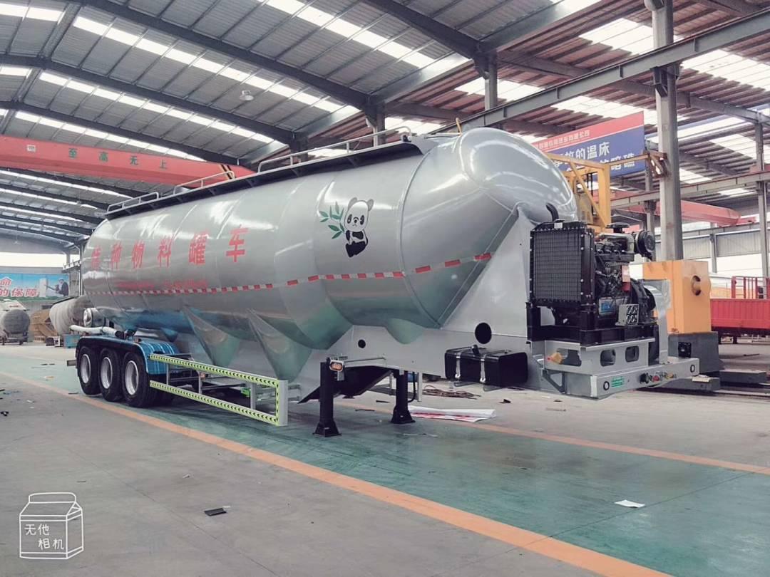 梁运挂车轻量化高栏自卸半挂车产品图