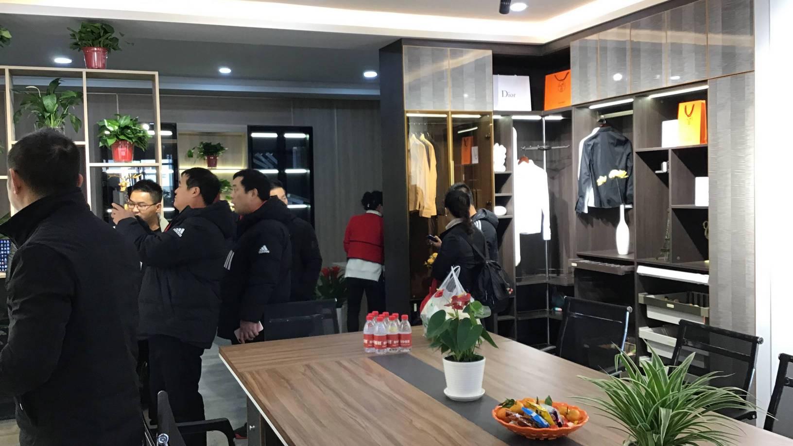 缔朗门墙柜一体化产品