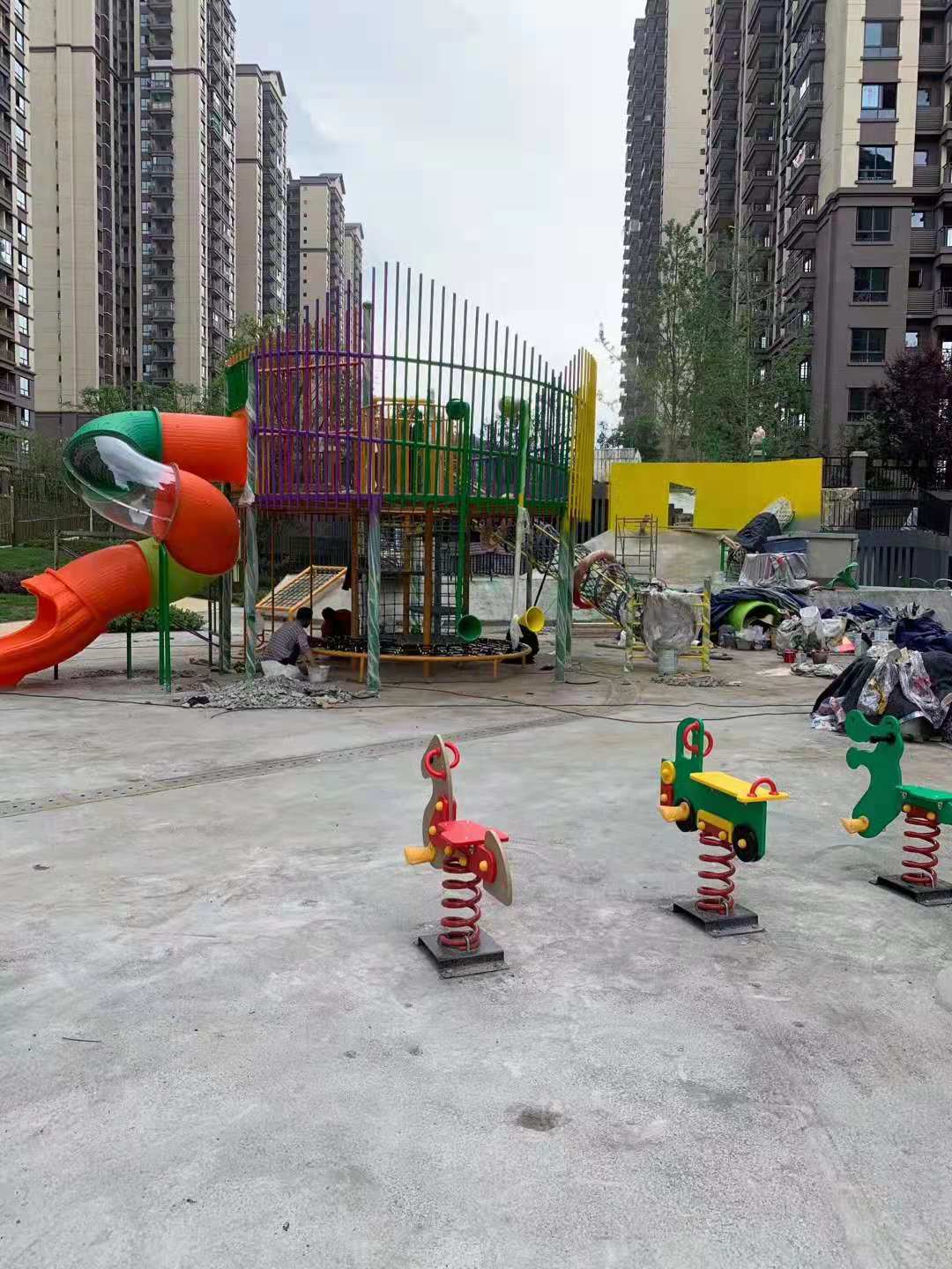 重庆无动力游乐设备案例